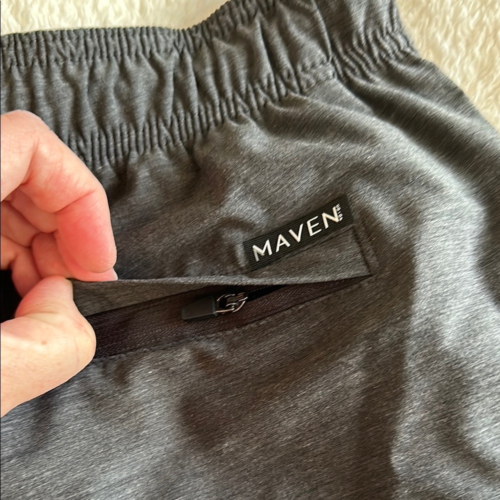 Maven Co-Op Men's Black Athletic Shorts Size Medium - Picture 7 of 12